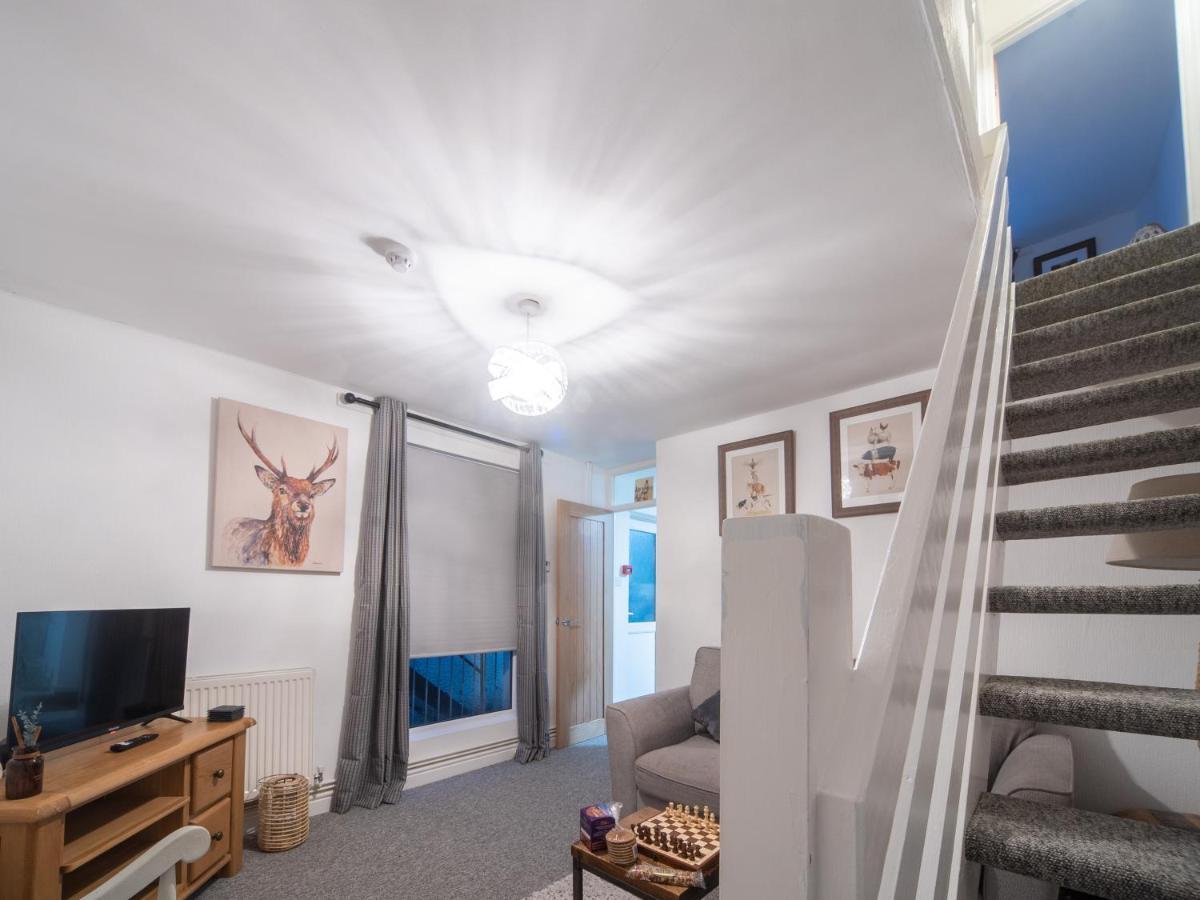 Castle View - Flat In Mumbles - Free Parking Appartamento Oystermouth Esterno foto